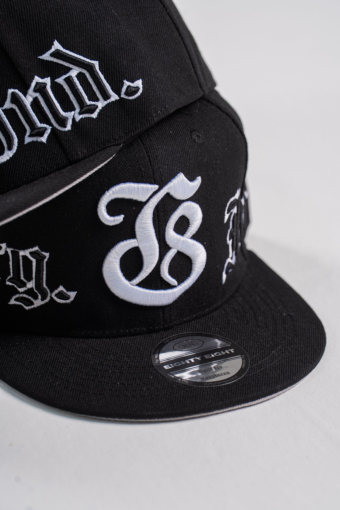 E8 black fitted