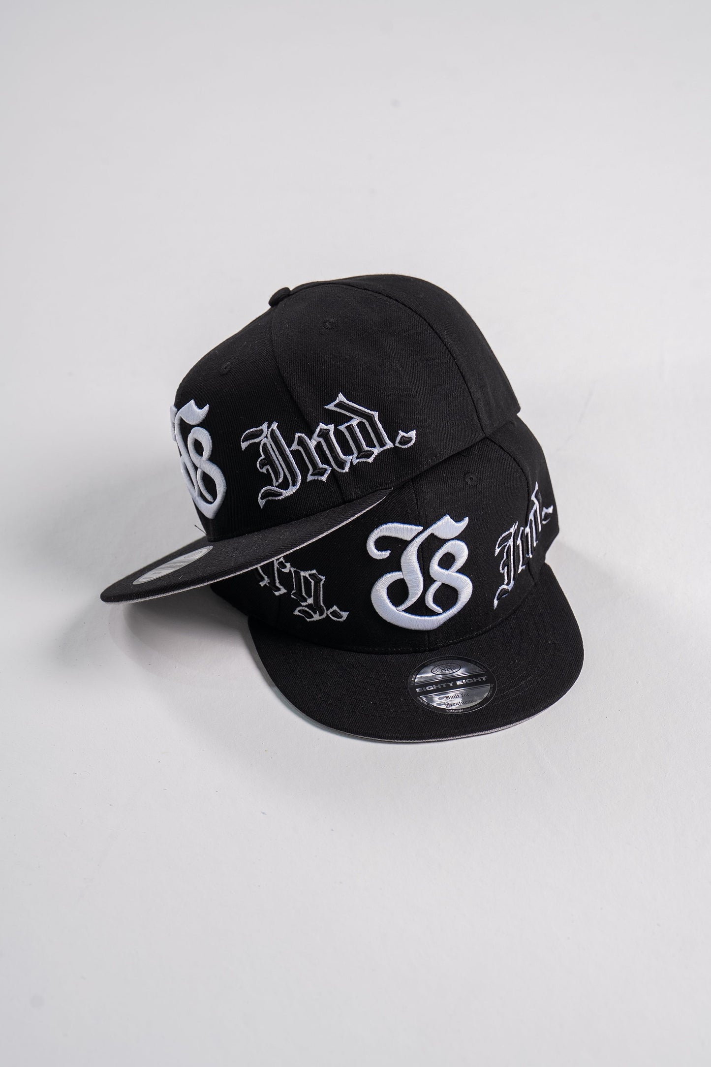 E8 black fitted